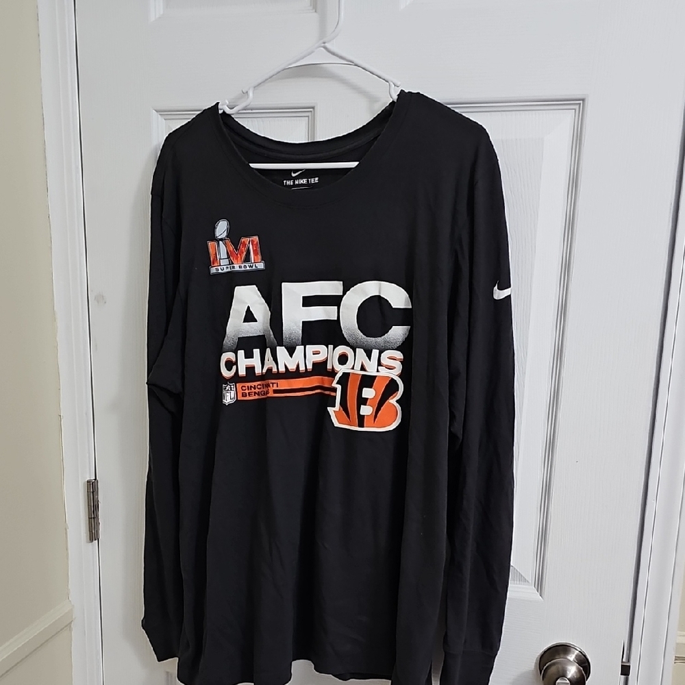 Nike Black Tee